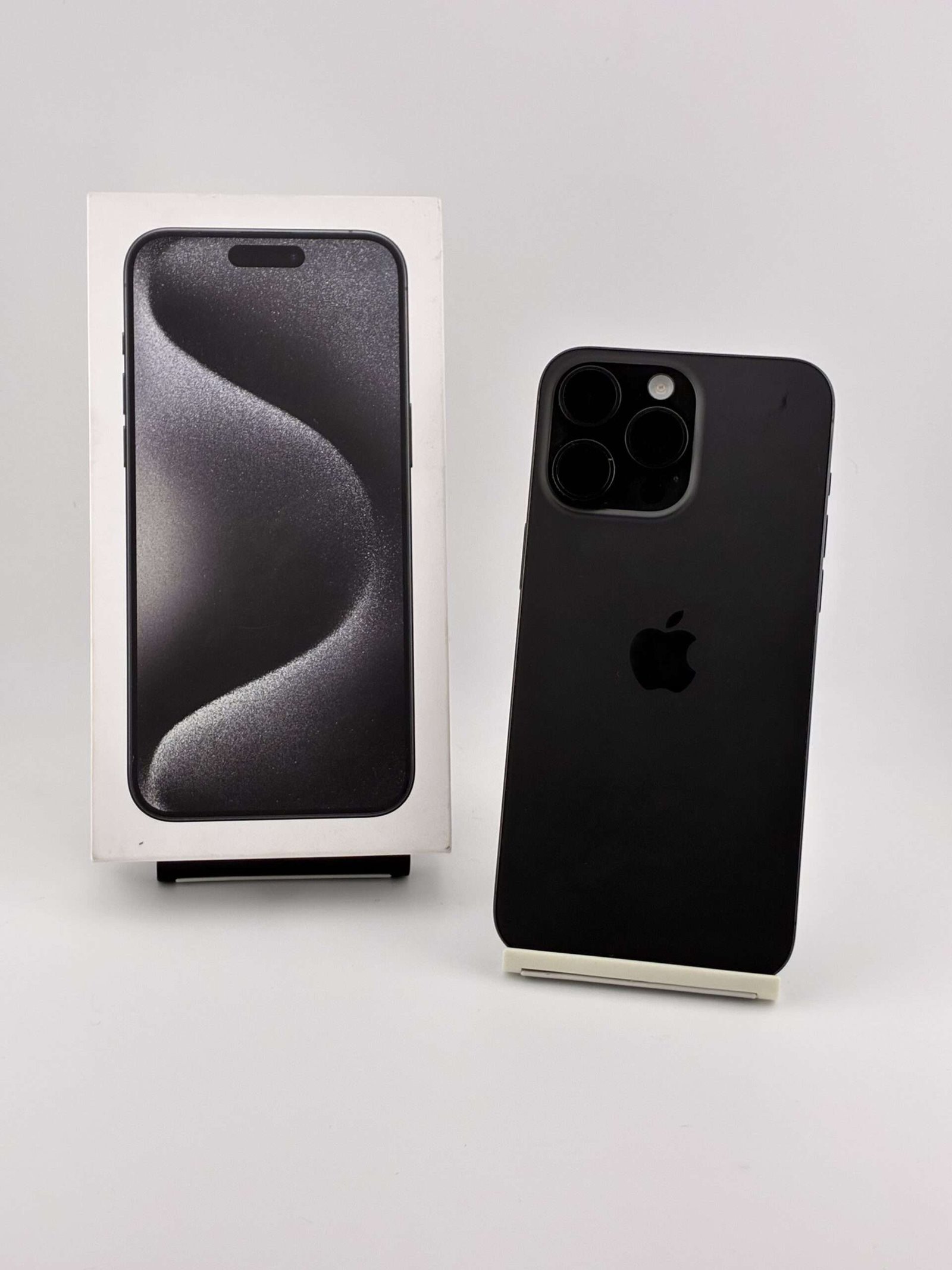 iPhone 15 Pro Max - 256GB Usato - immagine 2