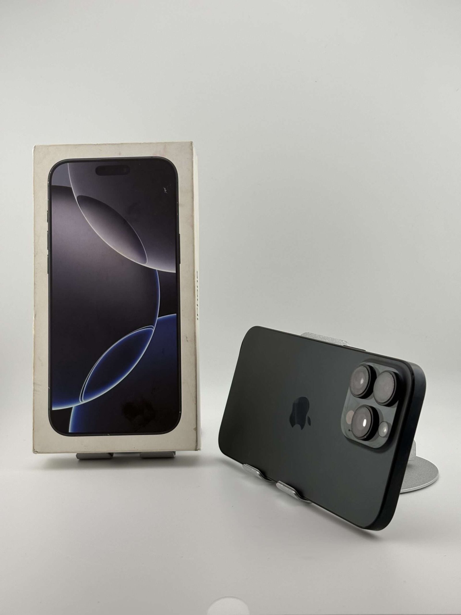 iPhone 16 Pro Max 256GB Usato - immagine 4