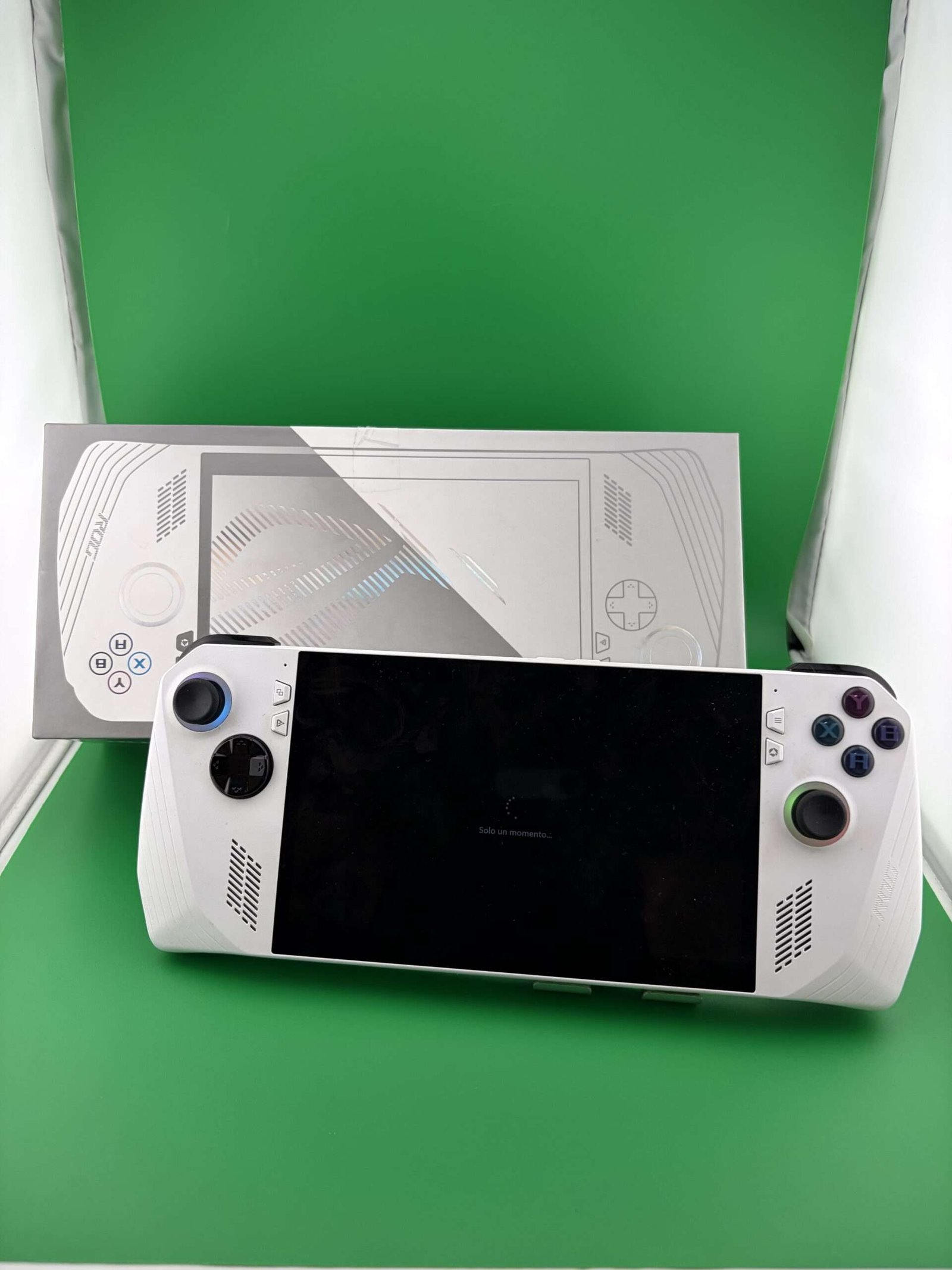 ASUS ROG Ally RC71L Gaming Console Usato - immagine 10