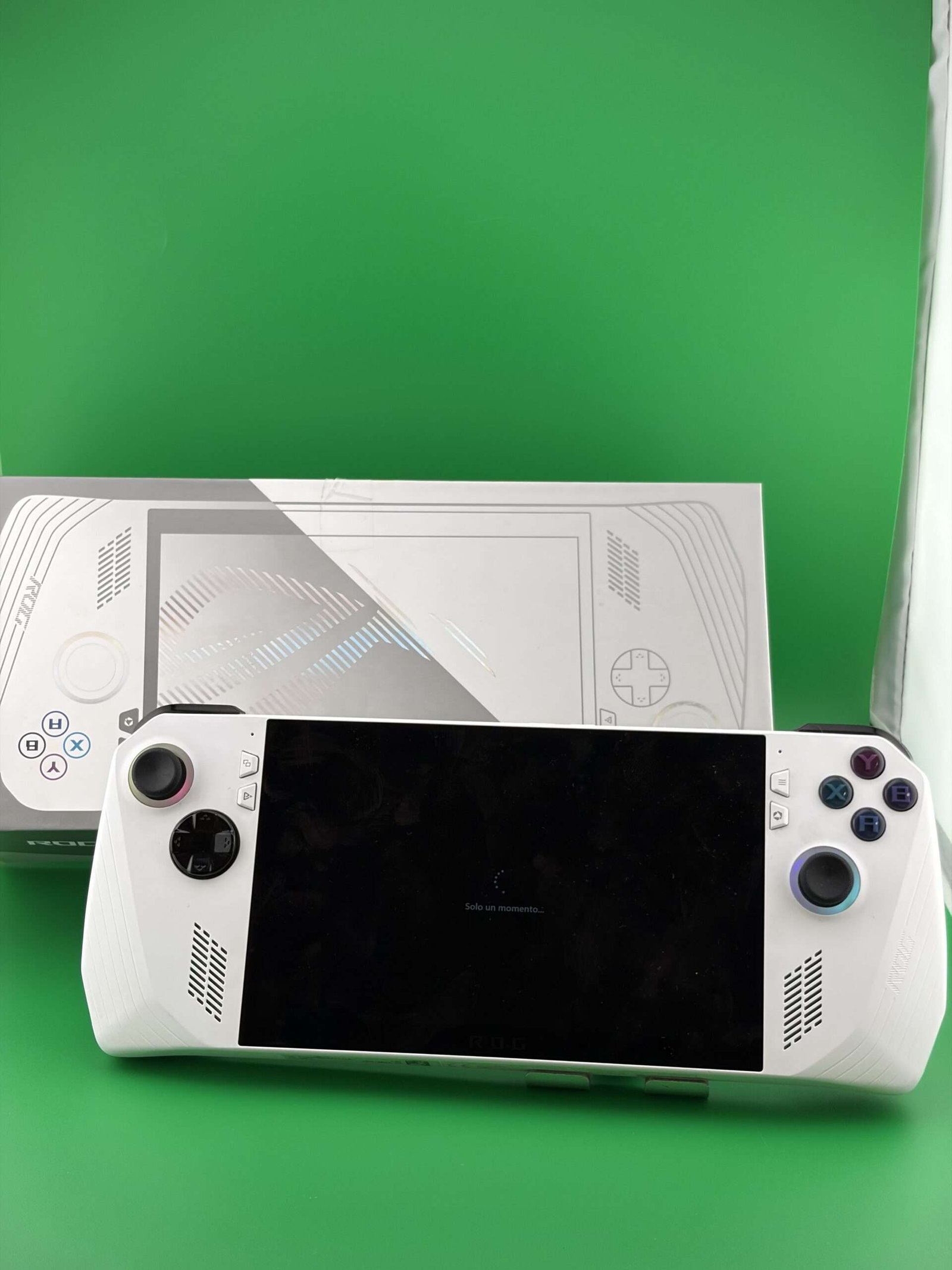 ASUS ROG Ally RC71L Gaming Console Usato - immagine 3