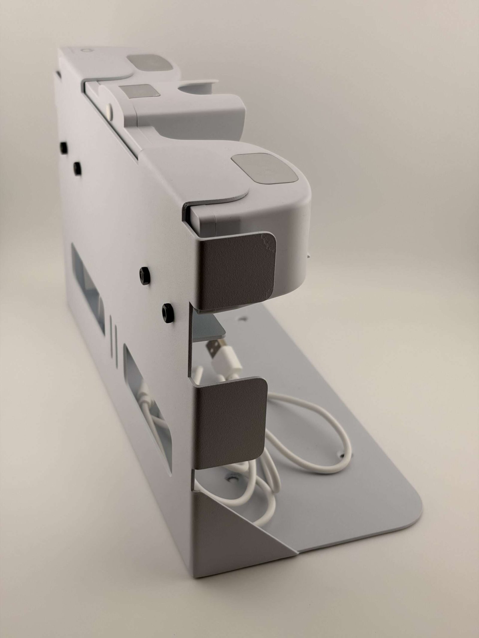 Stazione di ricarica per PS5 - immagine 3