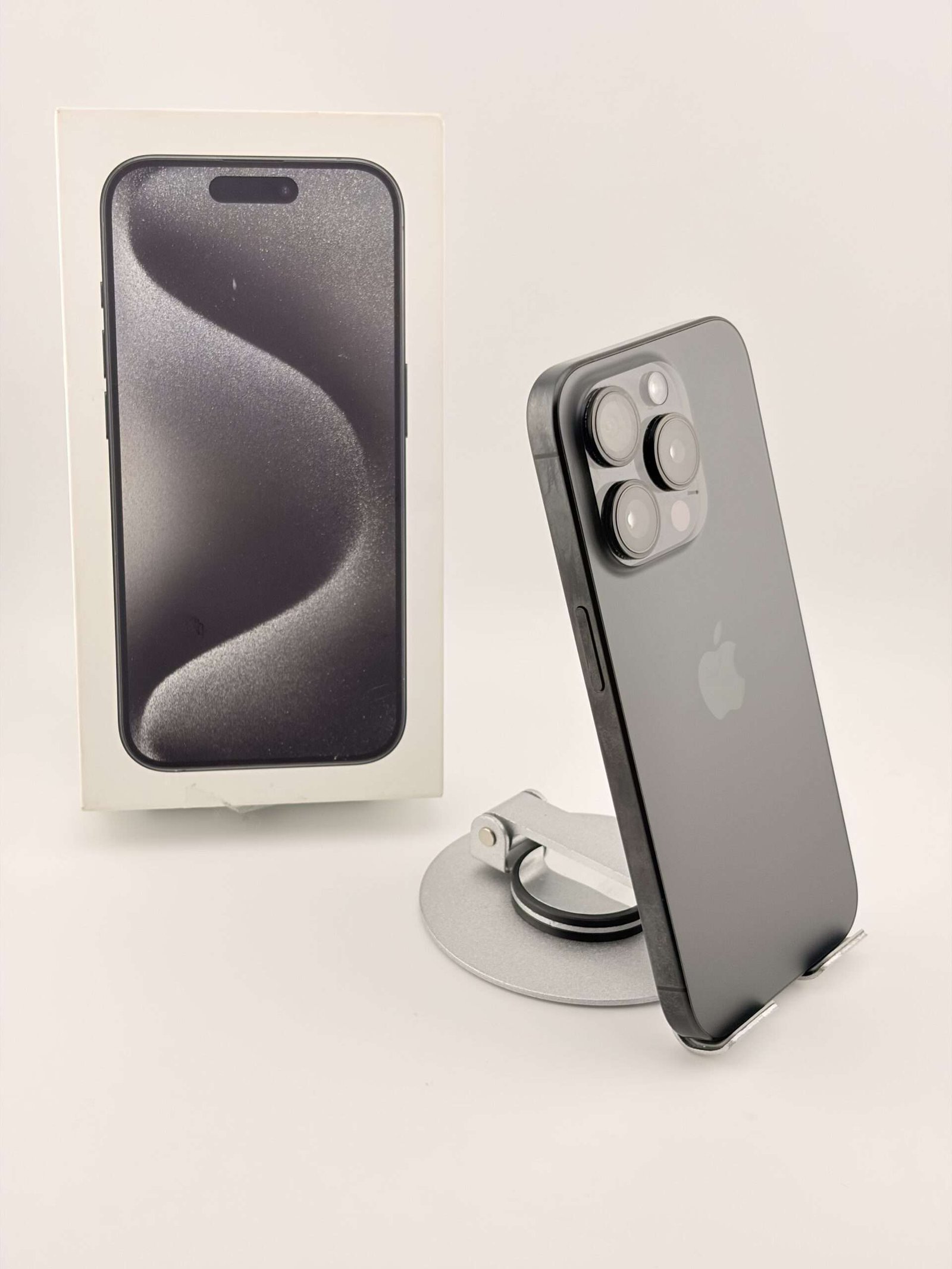 iPhone 15 Pro - 128GB Usato - immagine 9